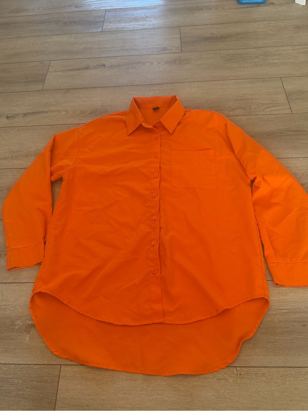 SHEIN Oversized Neon Orange Button Up Shirt Women’s Size S EU 36 High Low Hem - Picture 2 of 6